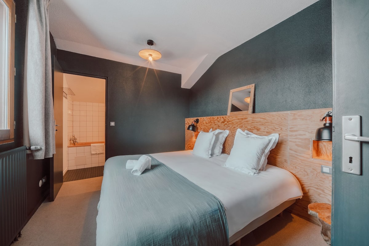 Traditional Apartment | 1 bedroom, desk, laptop workspace, soundproofing