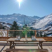 Alpeen Hotel