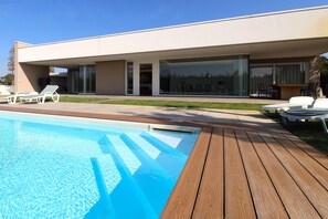 Seasonal outdoor pool - Stima Home With Ac And Pool In Padova (Veggiano)