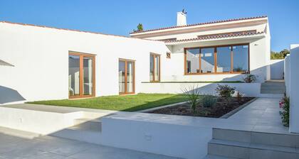 Casa Vista Verde by LovelyStay