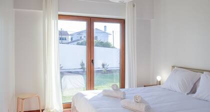 Casa Vista Verde by LovelyStay