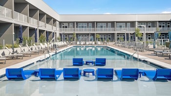 Barsala At 20 Midtown