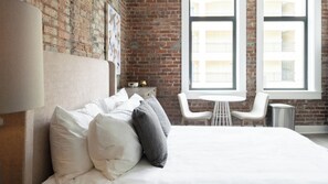 Individually decorated, individually furnished, iron/ironing board - Landing Apartments UAB (Birmingham)