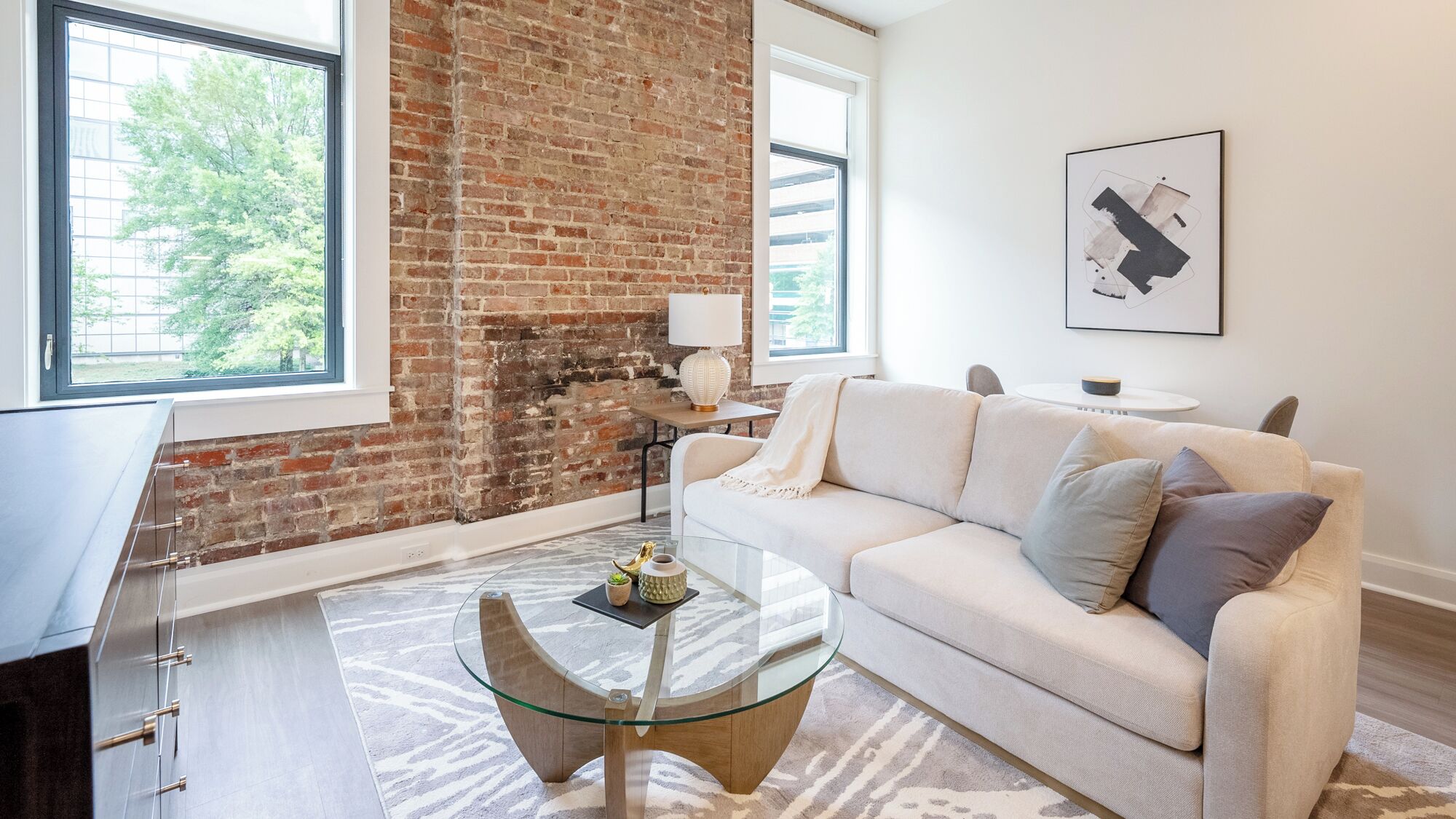 아파트, 침실 1개 | 거실 공간 | TV