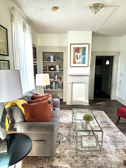 University flat 2bed to University Dayton UD walking  Distance to restaurants 