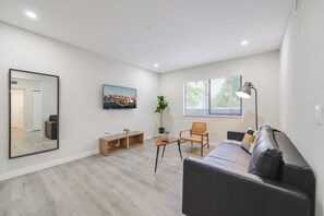 Living area - Amazing Experience in Calle Ocho (Miami)