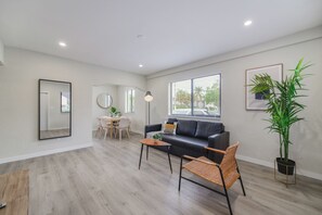 Appartement Familial, patio | Coin séjour