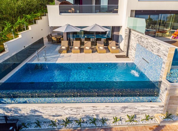 Lorena Stylish Sea View Villa - Crikvenica