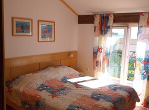 Apartment (Three Bedroom Apartment with Shared T) | 4 Schlafzimmer, Babybetten, kostenloses WLAN