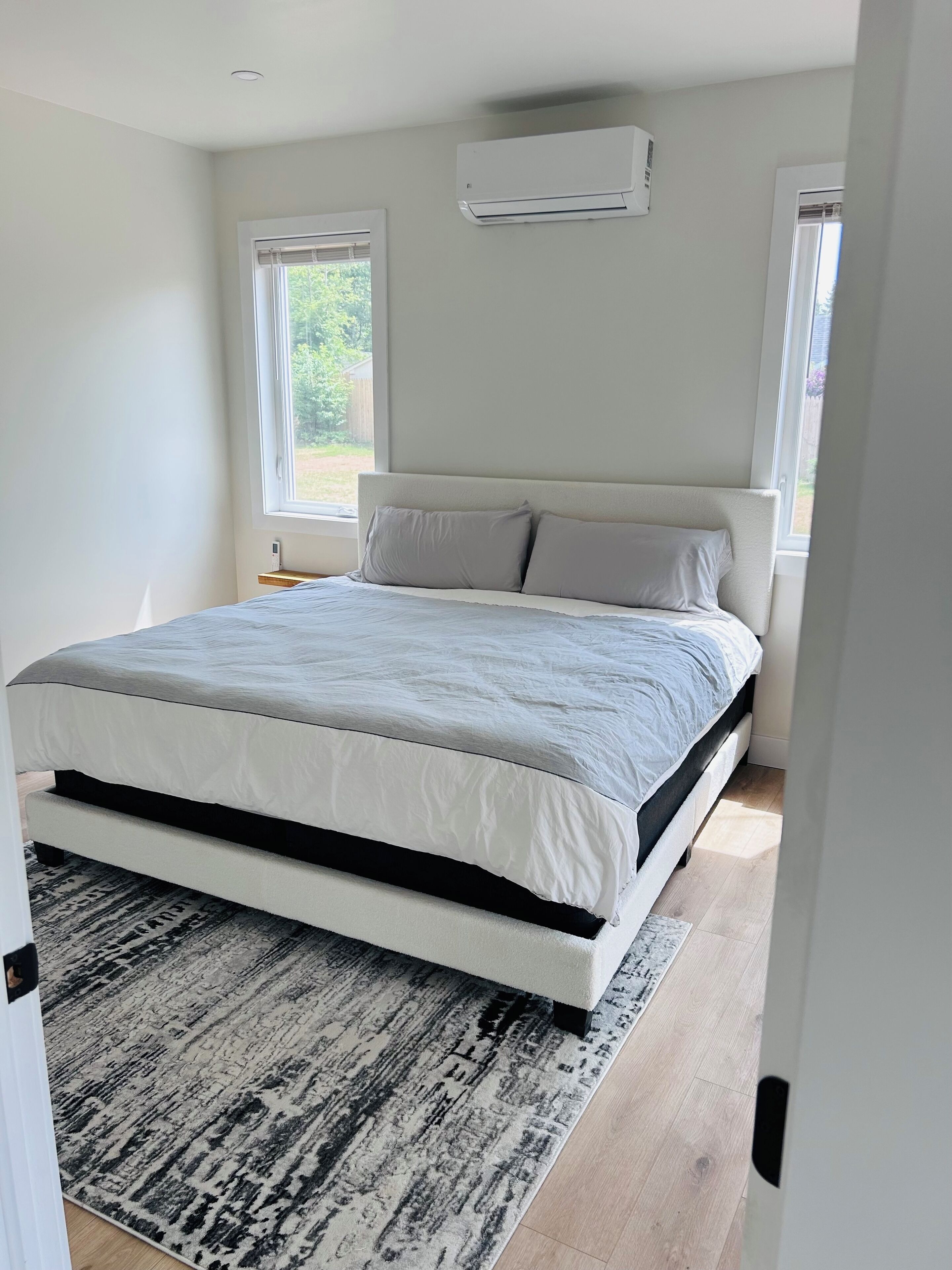 3 chambres, fer et planche à repasser, Wi-Fi, draps fournis