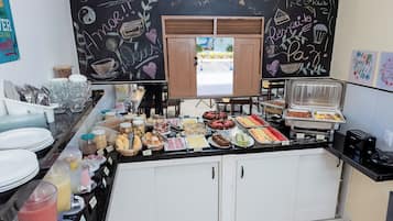Free daily buffet breakfast