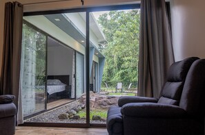 2 bedrooms, desk, free WiFi, bed sheets