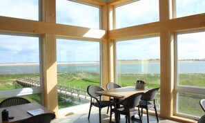 Restaurant - Blackbush Beach Resort (Grand Tracadie)