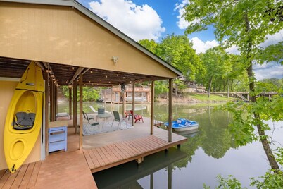 Luxurious Water Front Home, Main Lake View