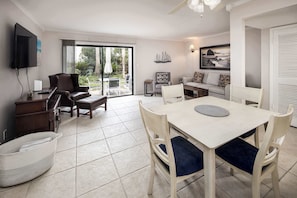 Smart TV - South Bay 16 Destin (Destin)