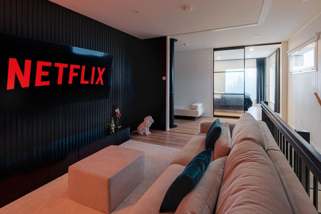 Smart-TV, peis og stereoanlegg