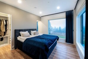 3 عدّة غرف نوم ومكتب ومكواة/لوح كي وواي فاي مجانًا