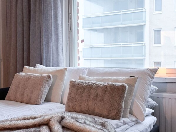 2 多间卧室、免费 WiFi、床单