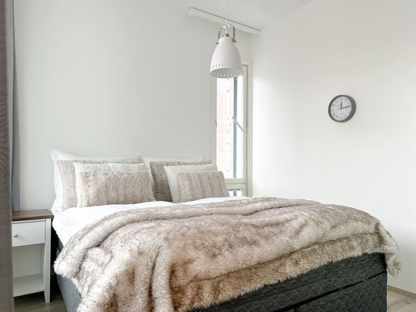 1 室のベッドルーム、WiFi (無料)、ベッドシーツ