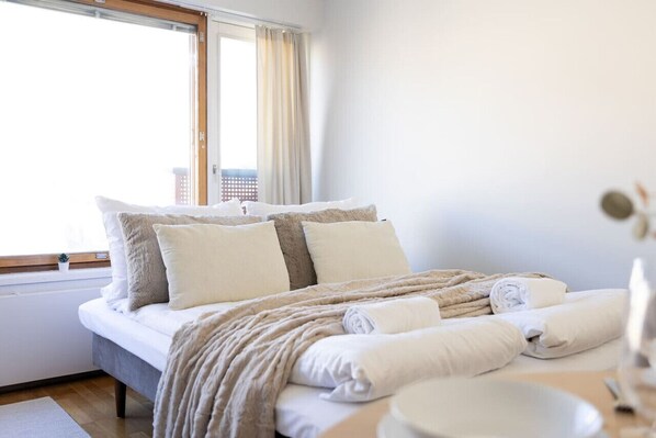 1 bedroom, free WiFi, bed sheets