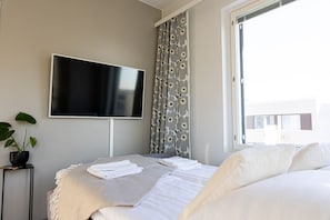 1 室のベッドルーム、WiFi (無料)、ベッドシーツ