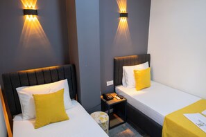 Chambre Standard avec lits jumeaux, vue ville | Literie de qualité supérieure, Wi-Fi gratuit, draps fournis