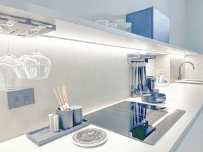 Fridge, oven, stovetop, dishwasher - Canonica Suite 72 - 10 min da Parco Sempione (Milano)