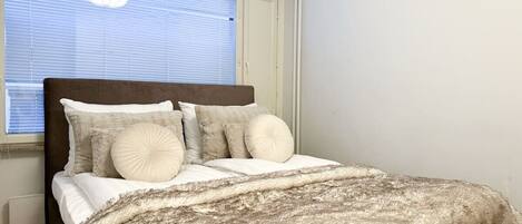 1 soverom, wi-fi og sengetøy