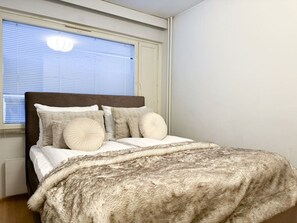 1 bedroom, WiFi, bed sheets