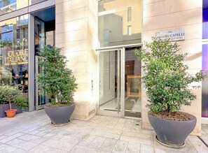 Exterior detail - Capelli 2 Suite - Corso Como (Milan)