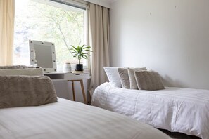 2 bedrooms, free WiFi, bed sheets