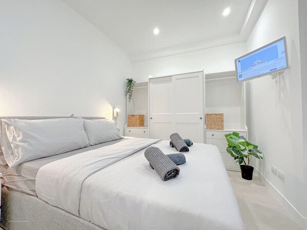 1 bedroom, free WiFi, bed sheets - Niccolini 26 - 5 min da metro - Silenzioso (Milano)