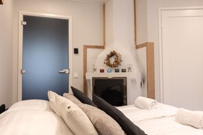 3 bedrooms, free WiFi, bed sheets