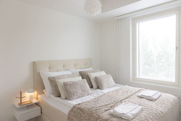 1 slaapkamer, een bureau, gratis wifi, beddengoed