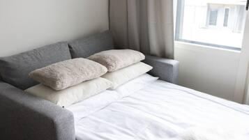 1 bedroom, free WiFi, bed sheets