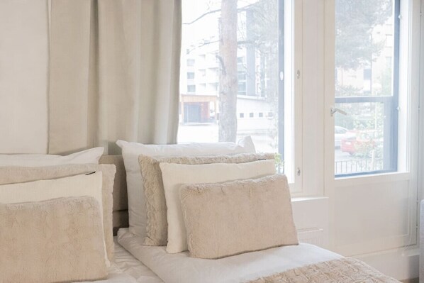 1 bedroom, free WiFi, bed sheets