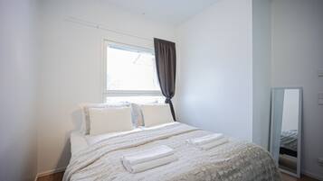 2 bedrooms, desk, free WiFi, bed sheets