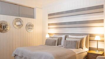 5 makuuhuonetta, työpöytä, silitysrauta/-lauta, ilmainen Wi-Fi