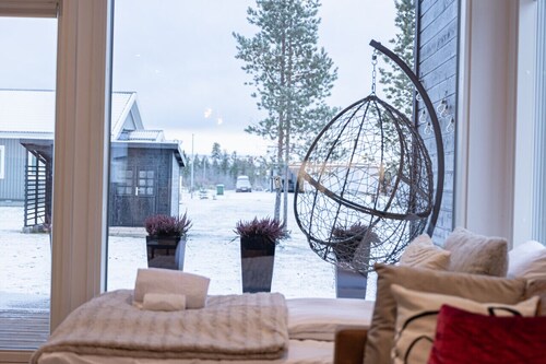 Aurora Chalet II by BookLapland