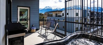 Mountain Revelation Revelstoke Vacations