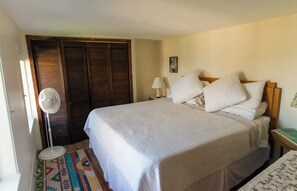 2 bedrooms, iron/ironing board, WiFi, bed sheets - Maids Quarters; private beach  (Gloucester)