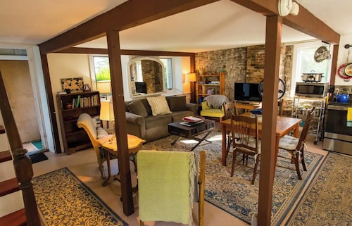 Maids Quarters; private beach 