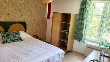 1 bedroom, in-room safe, iron/ironing board, WiFi