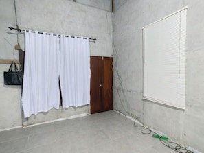 Superior House, Hill View | Living area | Fireplace