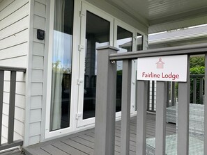 Cabin | Exterior detail