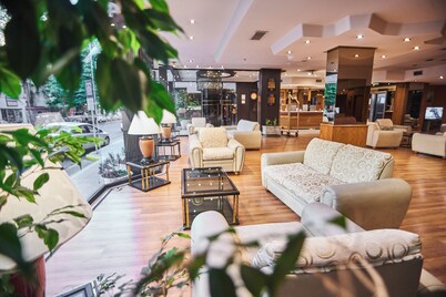 普里马西公寓酒店