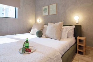 2 chambres, fer et planche à repasser, Wi-Fi, draps fournis