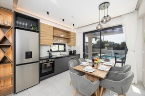 Fridge, oven, coffee/tea maker