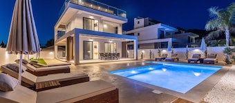 Villa Infinity Ena - Four Bedroom Villa, Sleeps 8