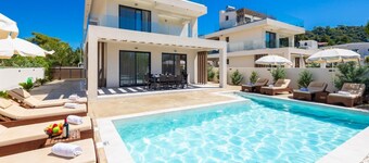 Villa Infinity Theo - Four Bedroom Villa, Sleeps 8